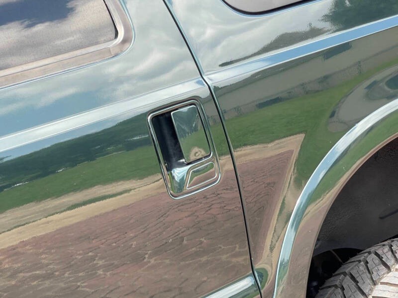 2002-ford-excursion-limited (95)