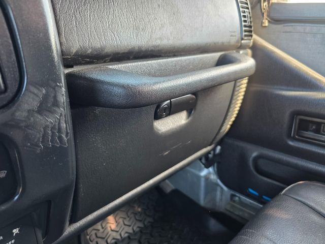 2003-jeep-wrangler-se-ls-swap (27)