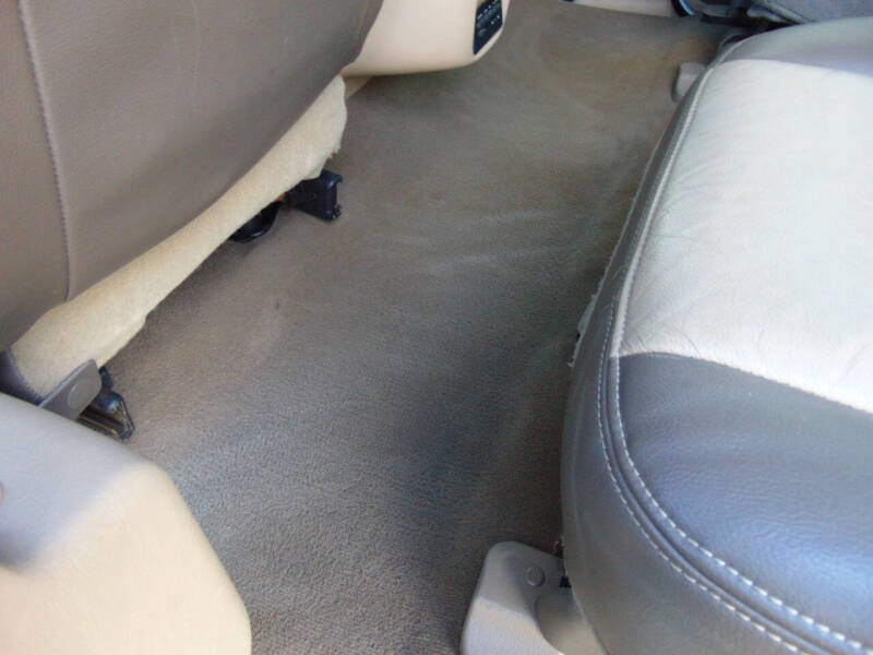 2004-ford-excursion-eddie-bauer-for-sale-10