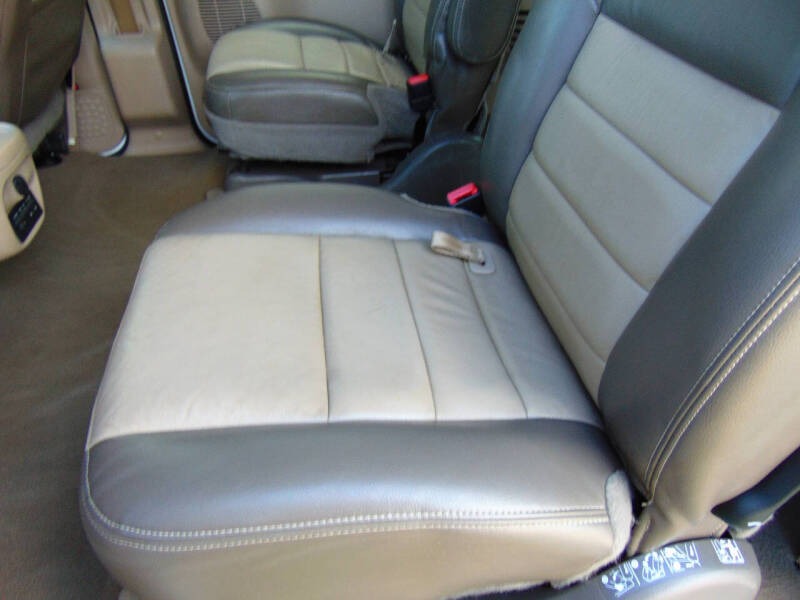 2004-ford-excursion-eddie-bauer-for-sale-11