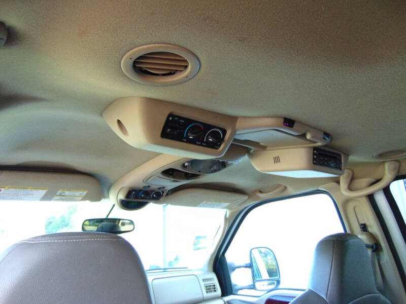 2004-ford-excursion-eddie-bauer-for-sale-28