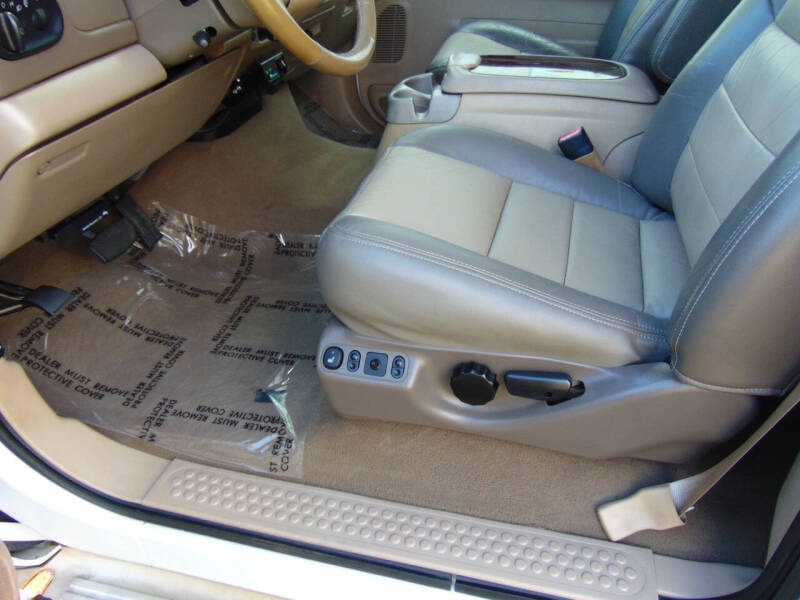 2004-ford-excursion-eddie-bauer-for-sale-5