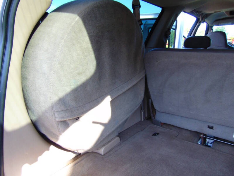 2004-ford-excursion-eddie-bauer-for-sale-56