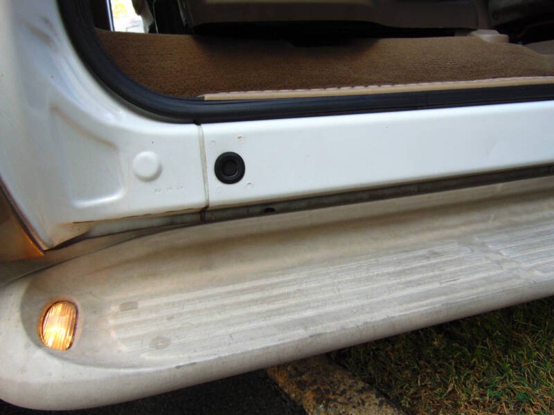 2004-ford-excursion-eddie-bauer-for-sale-59