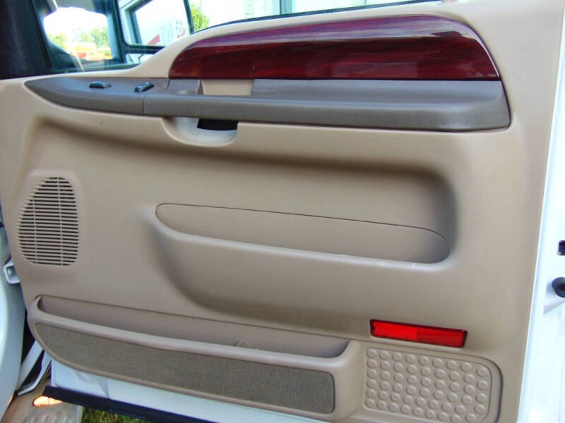 2004-ford-excursion-eddie-bauer-for-sale-60