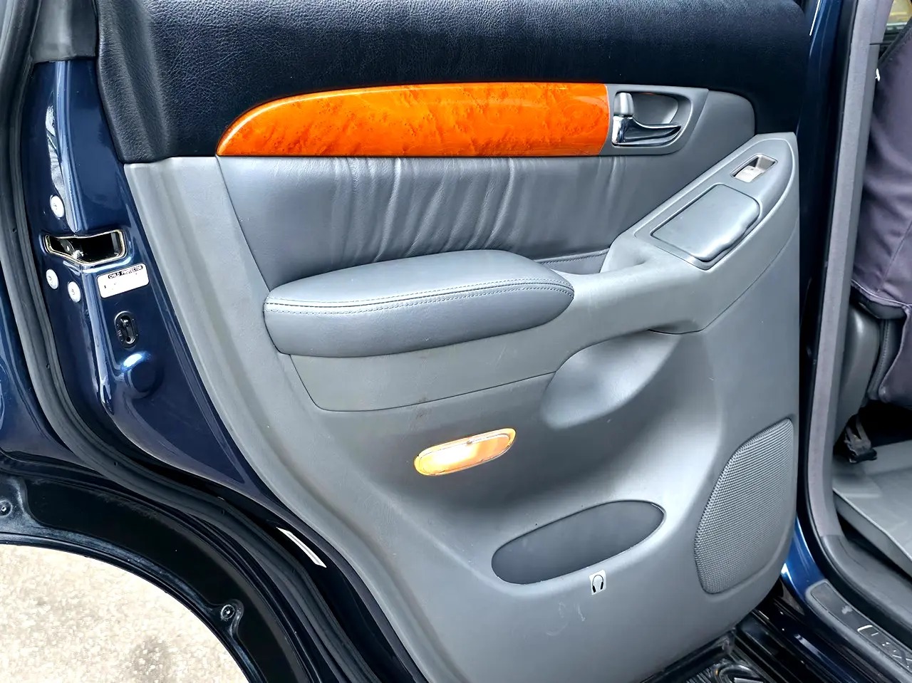 2004-lexus-gx-for-sale-modified (17)