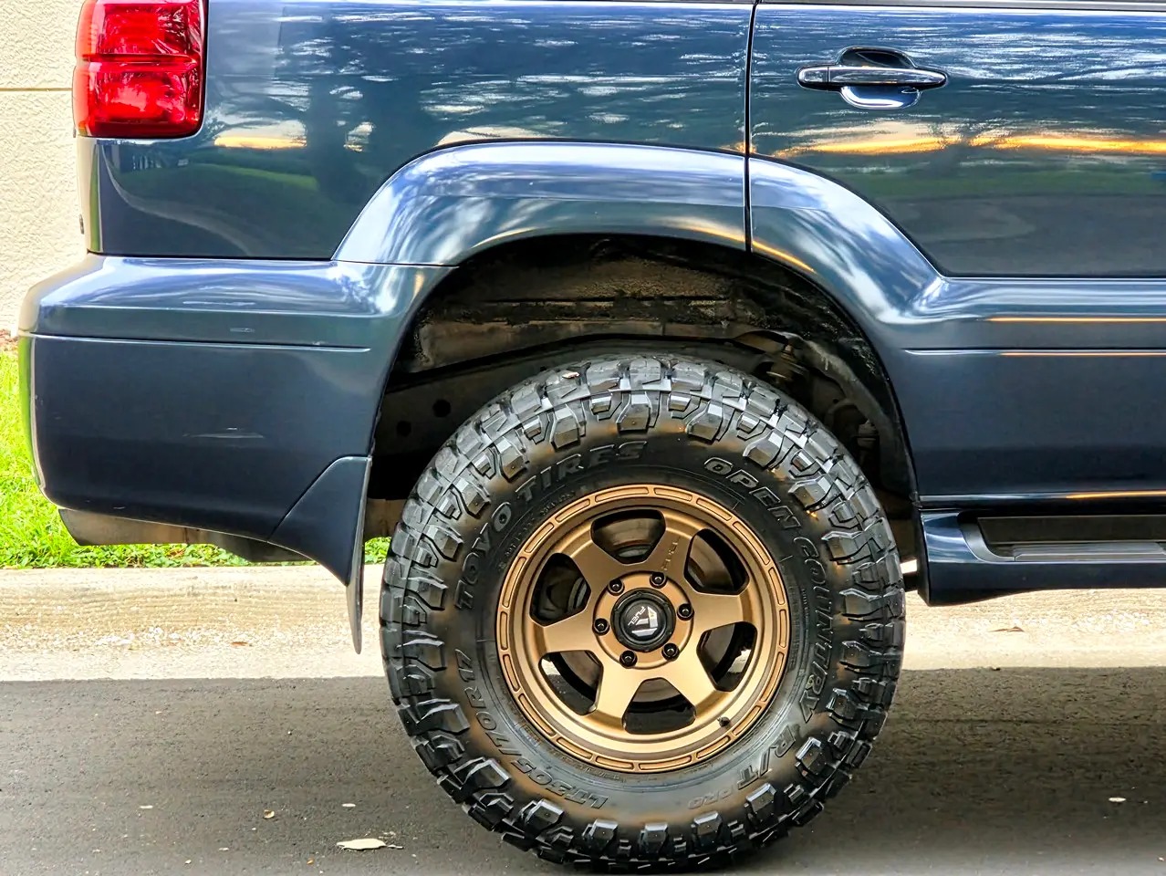 2004-lexus-gx-for-sale-modified (38)