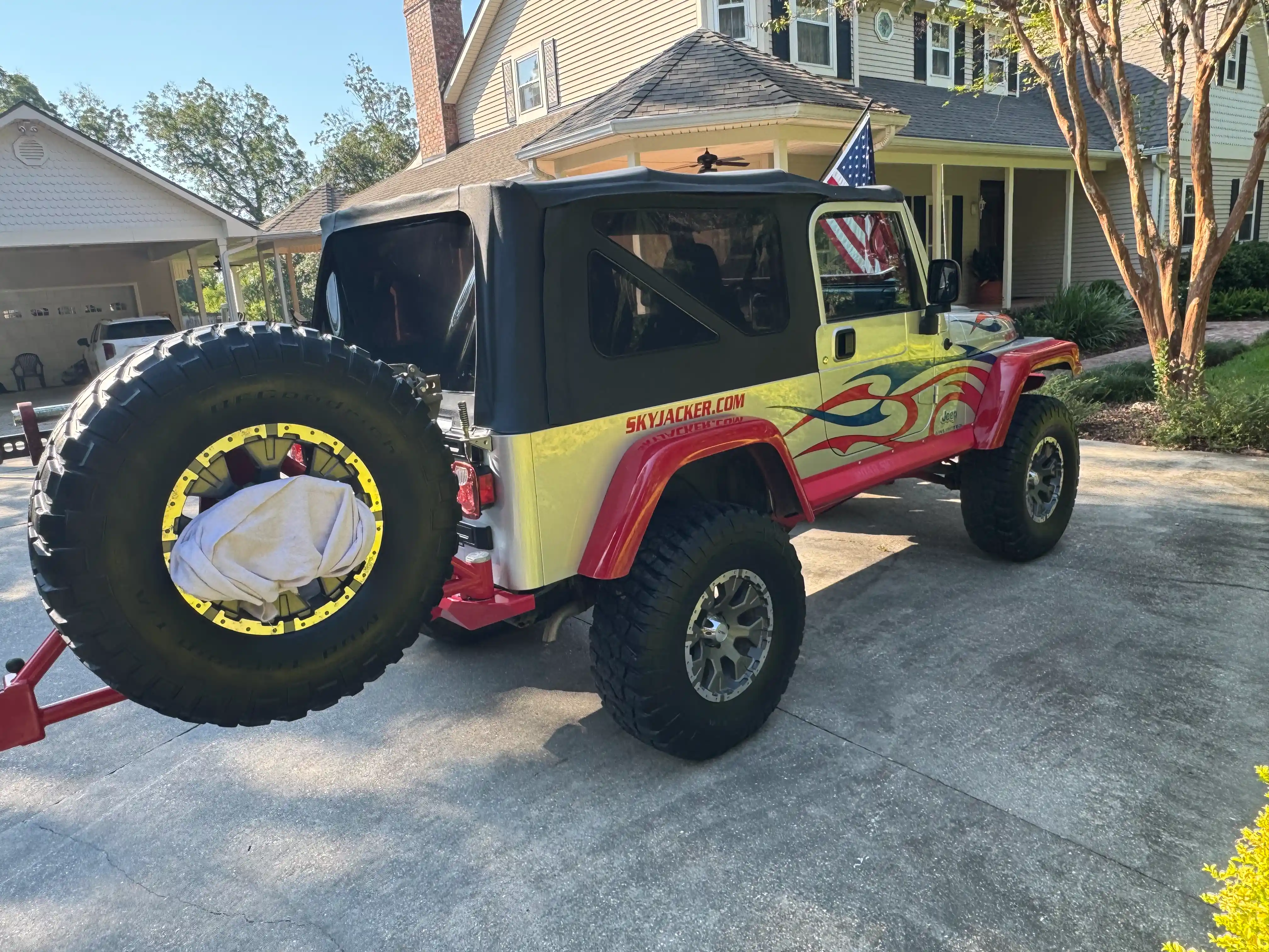 2005-Jeep-Wrangler-Unlimited-Rubicon-11