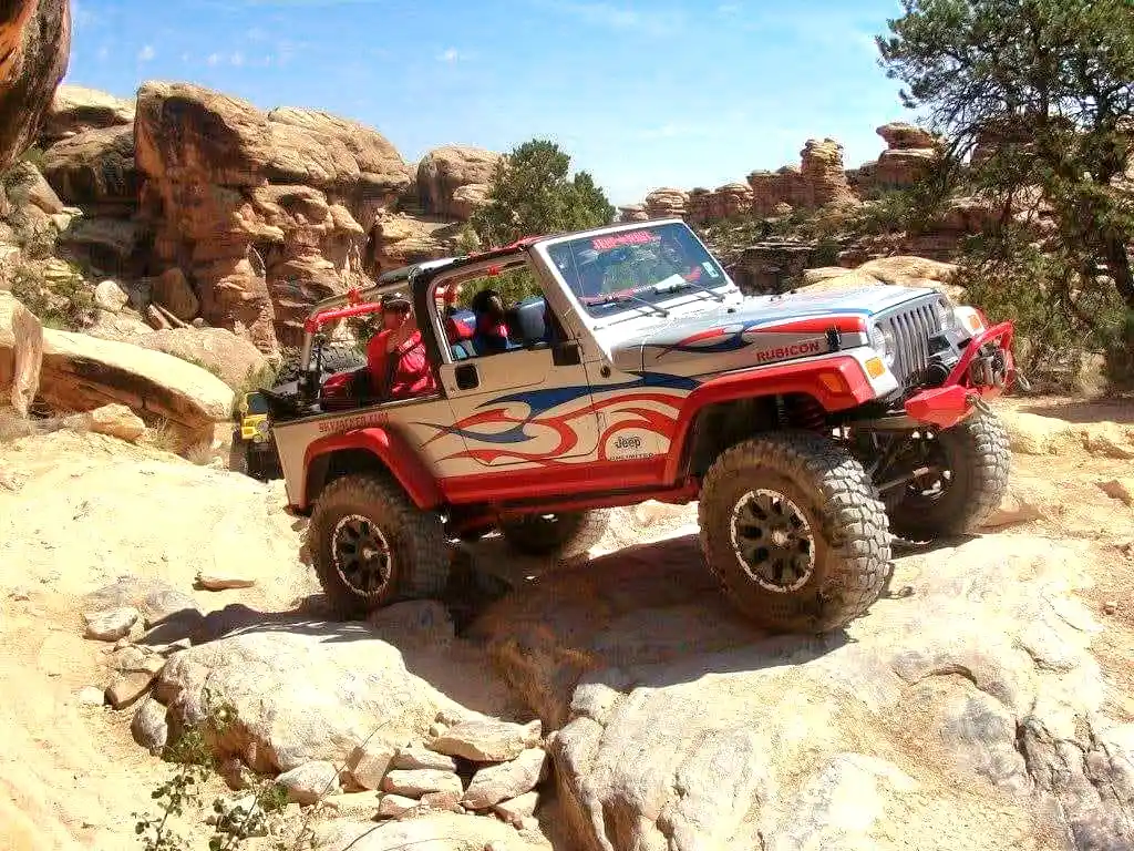 2005-Jeep-Wrangler-Unlimited-Rubicon-20