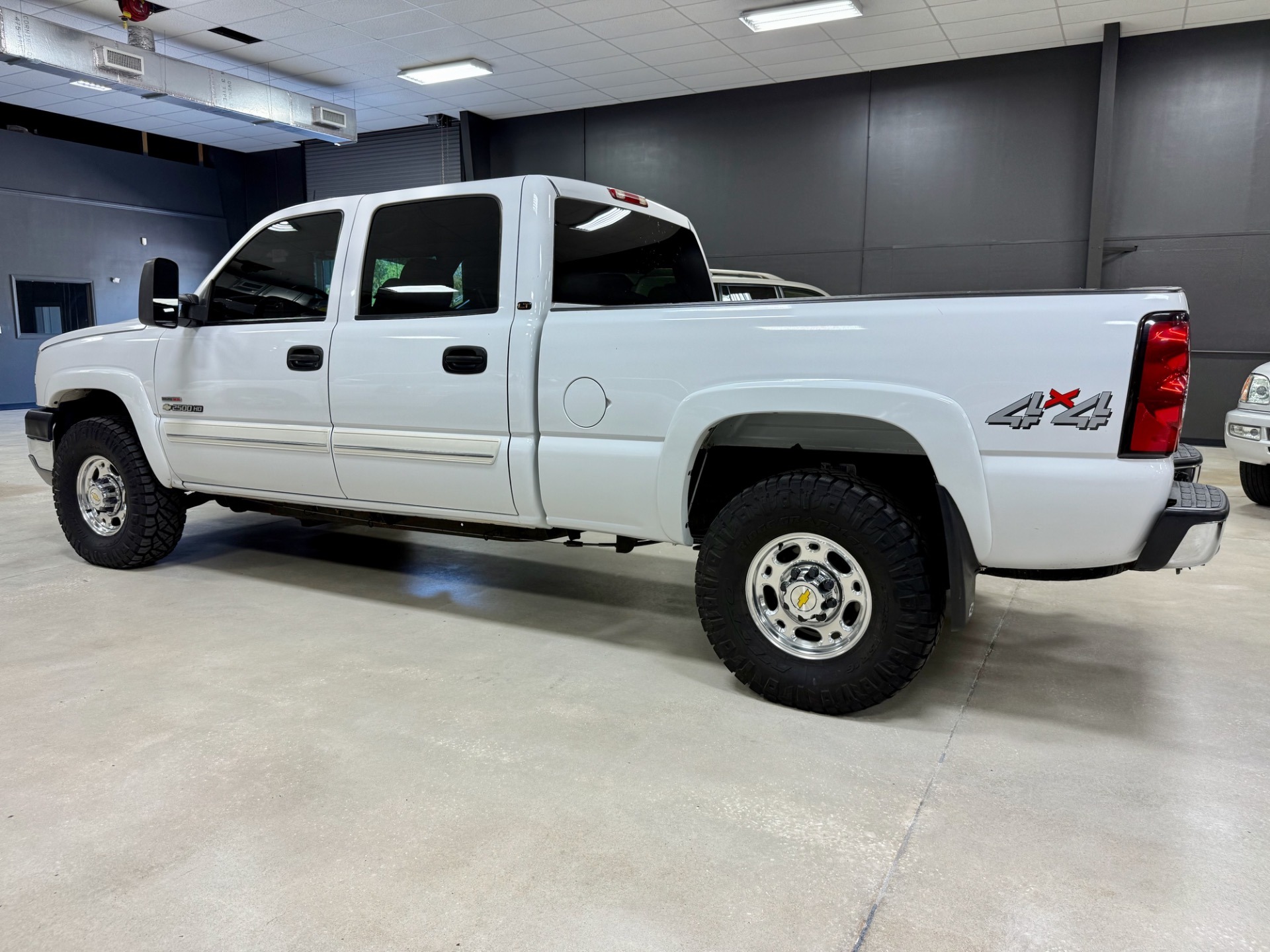 2005-chevrolet-silverado-2500hd-for-sale-10
