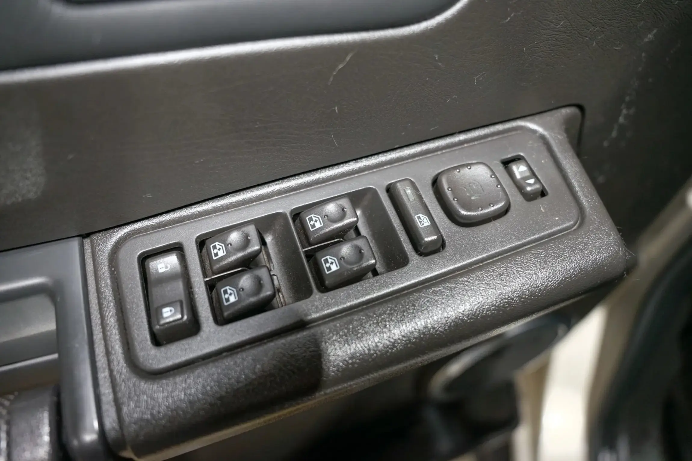 2005-hummer-h2-luxury-edition-for-sale-grand-rapids-mi-86