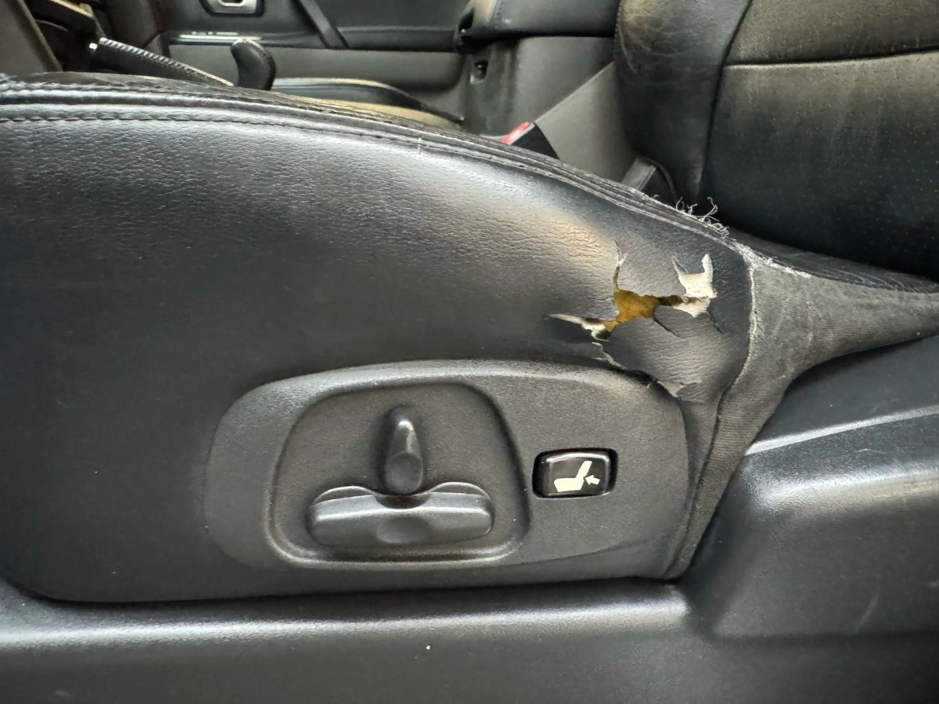 2005-mitsubishi-montero-for-sale (11)
