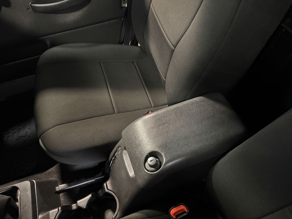 2006-jeep-wrangler-unlimited-4x4 (22)