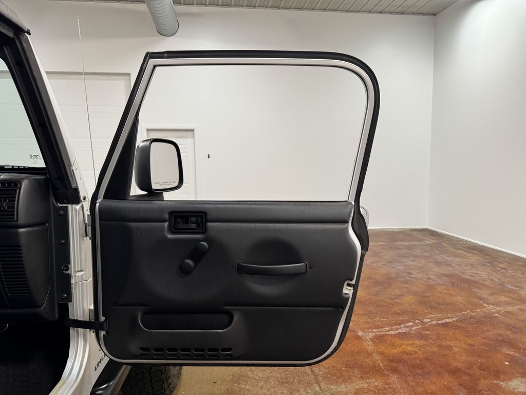 2006-jeep-wrangler-unlimited-4x4 (30)