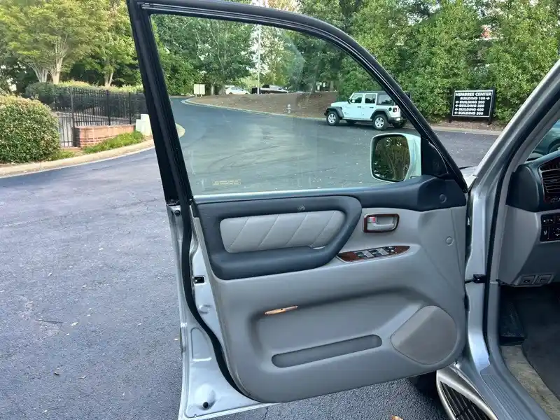 2006-toyota-land-cruiser-for-sale-alpharetta-ga-26