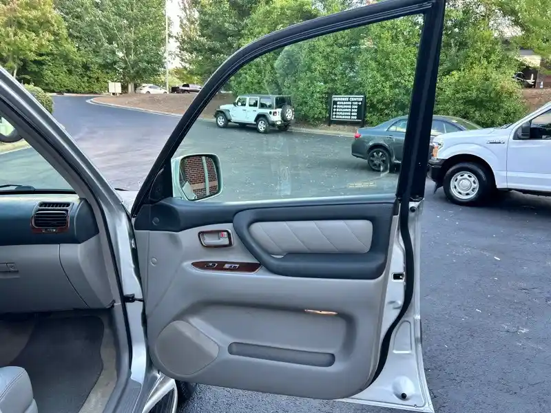 2006-toyota-land-cruiser-for-sale-alpharetta-ga-48