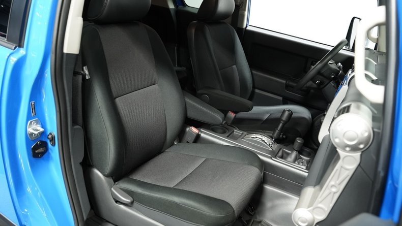 2008-toyota-fjcruiser-for-sale (21)
