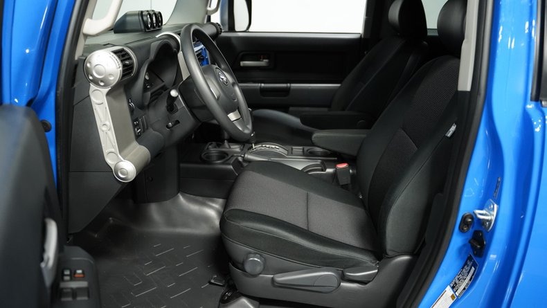 2008-toyota-fjcruiser-for-sale (31)