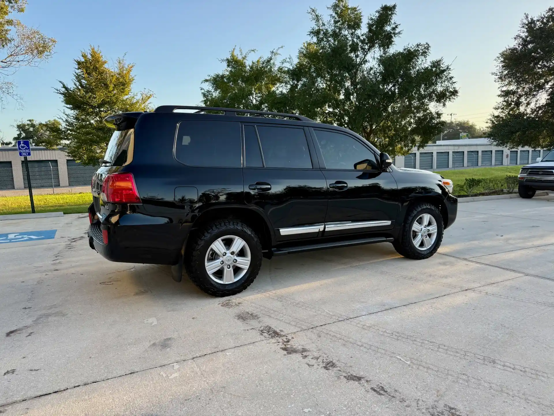 2013-toyota-land-cruiser-200-series-for-sale-jacksonville-fl-10