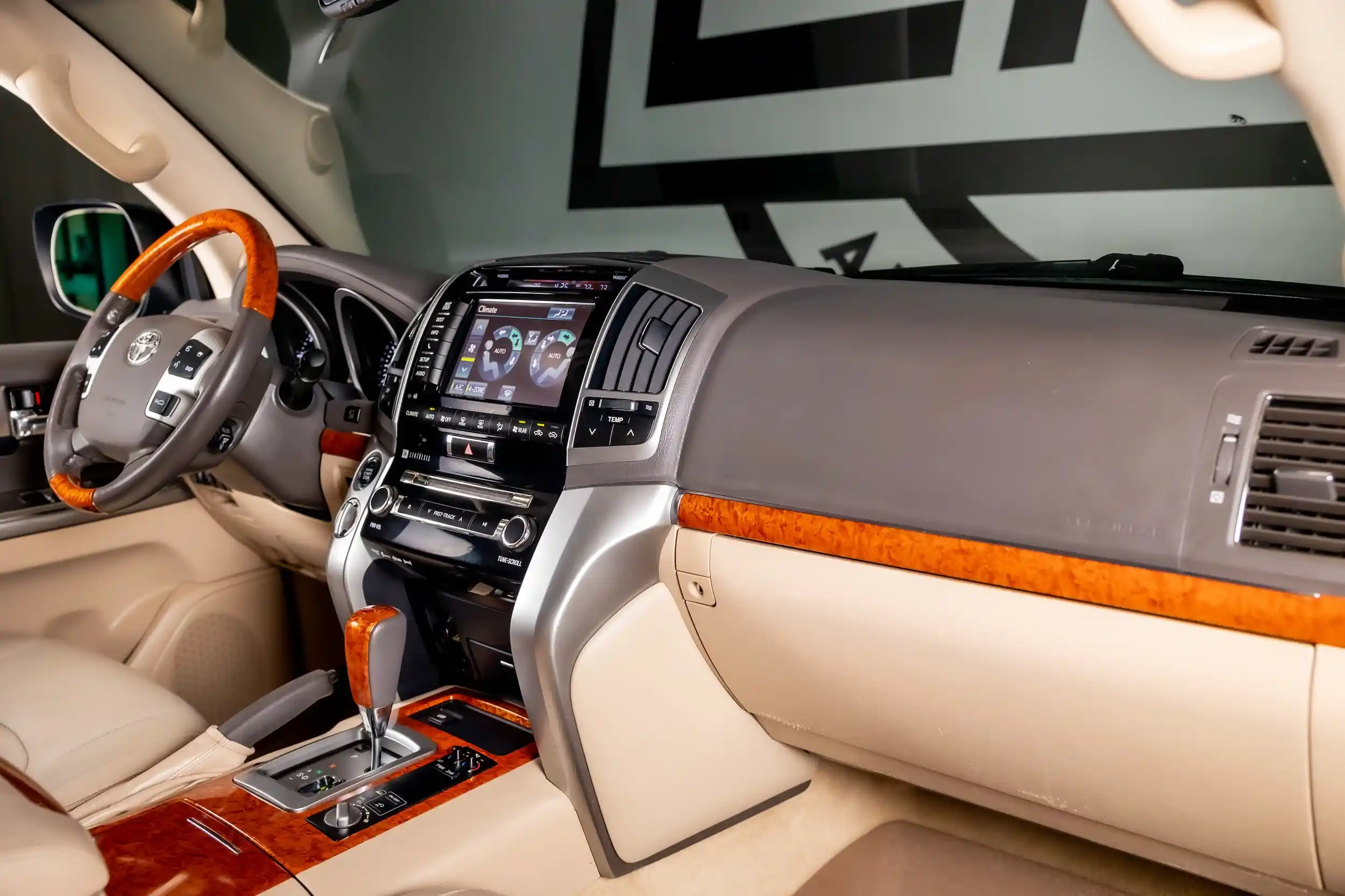 2013-toyota-land-cruiser-for-sale-pelham-al-28