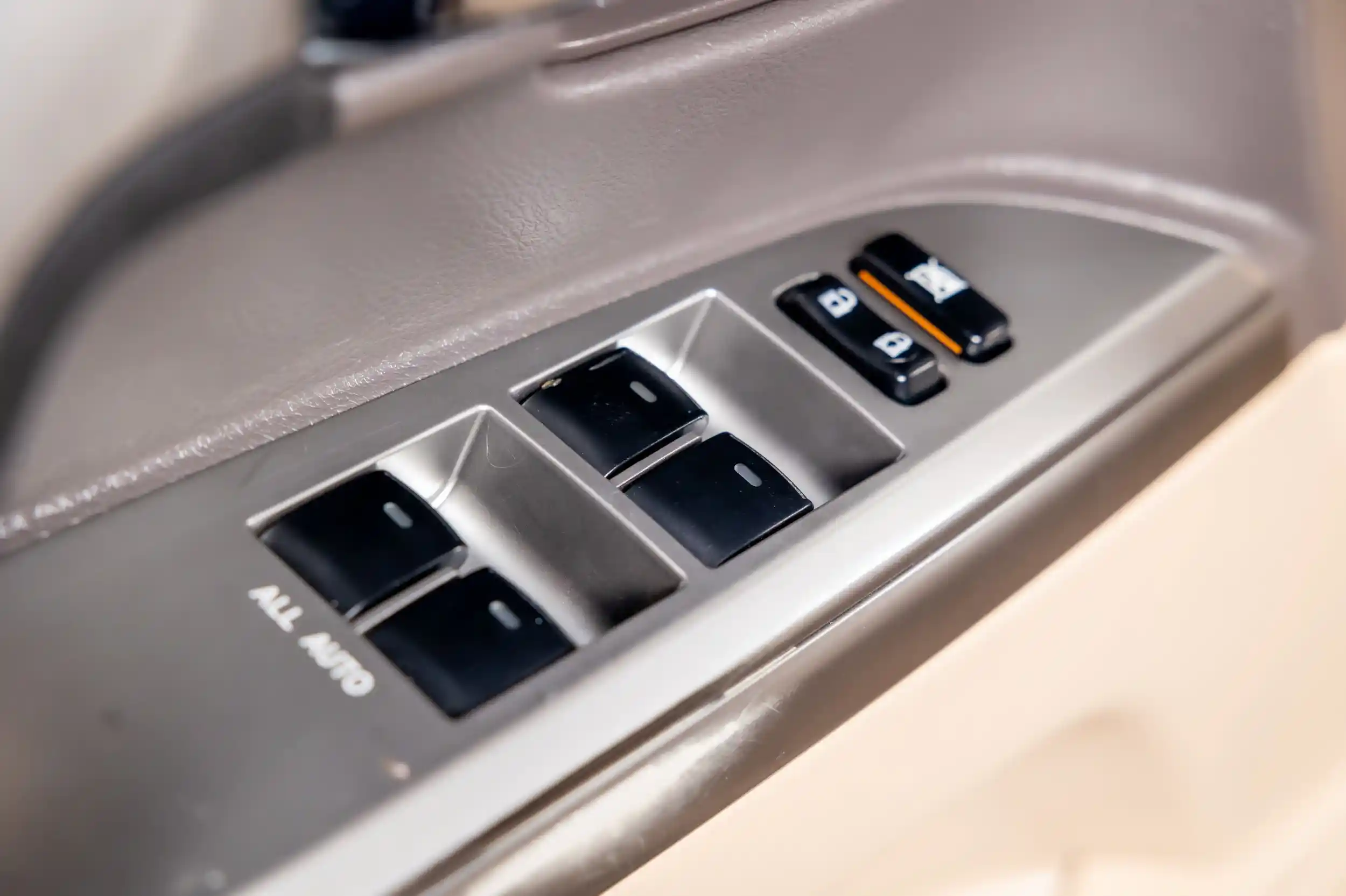 2013-toyota-land-cruiser-for-sale-pelham-al-53