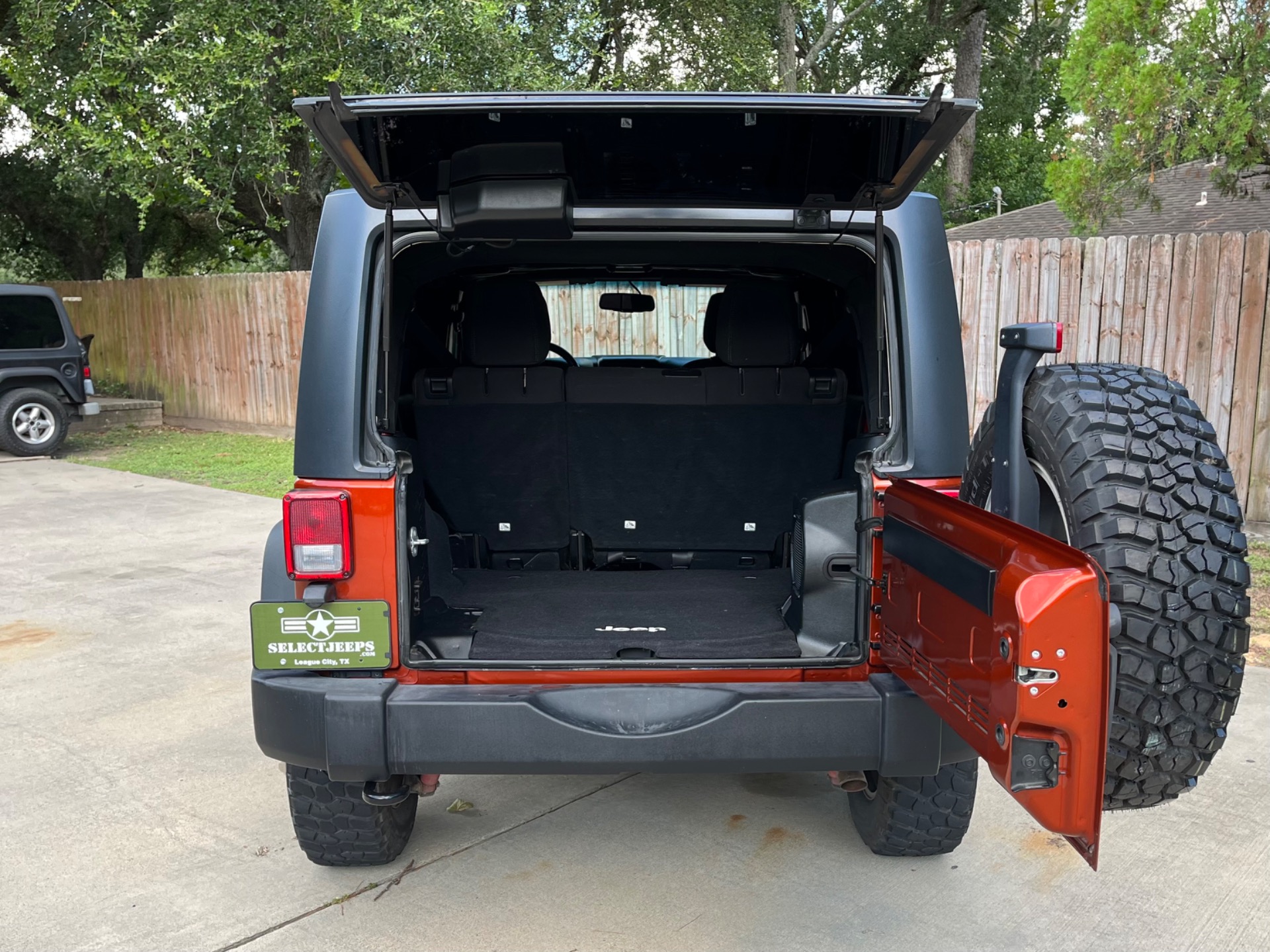 2014-jeep-wrangler-unlimited-rubicon-for-sale-league-city-tx-07