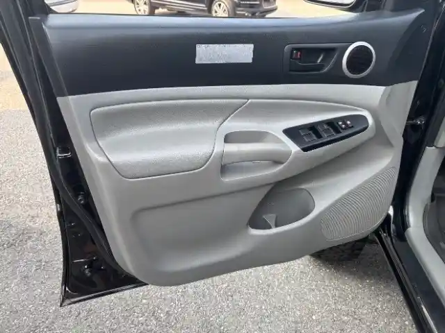 2015-toyota-tacoma-for-sale-severn-md-11