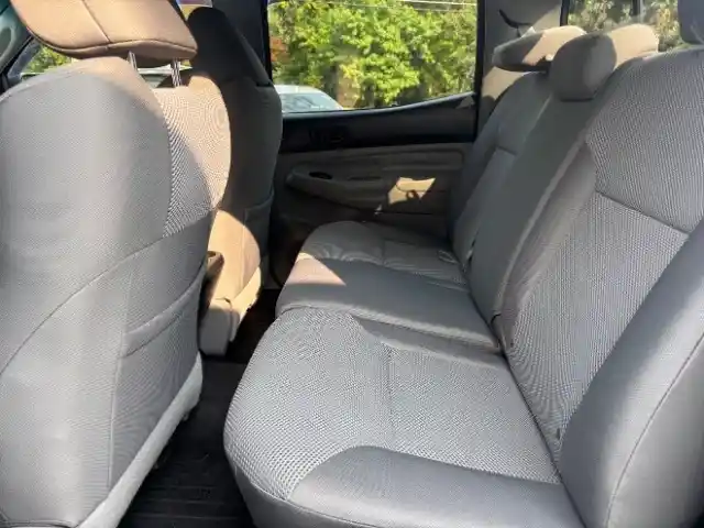 2015-toyota-tacoma-for-sale-severn-md-35