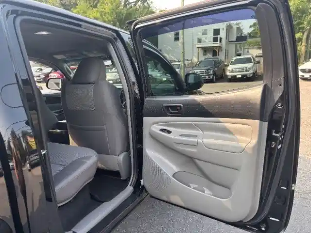 2015-toyota-tacoma-for-sale-severn-md-42