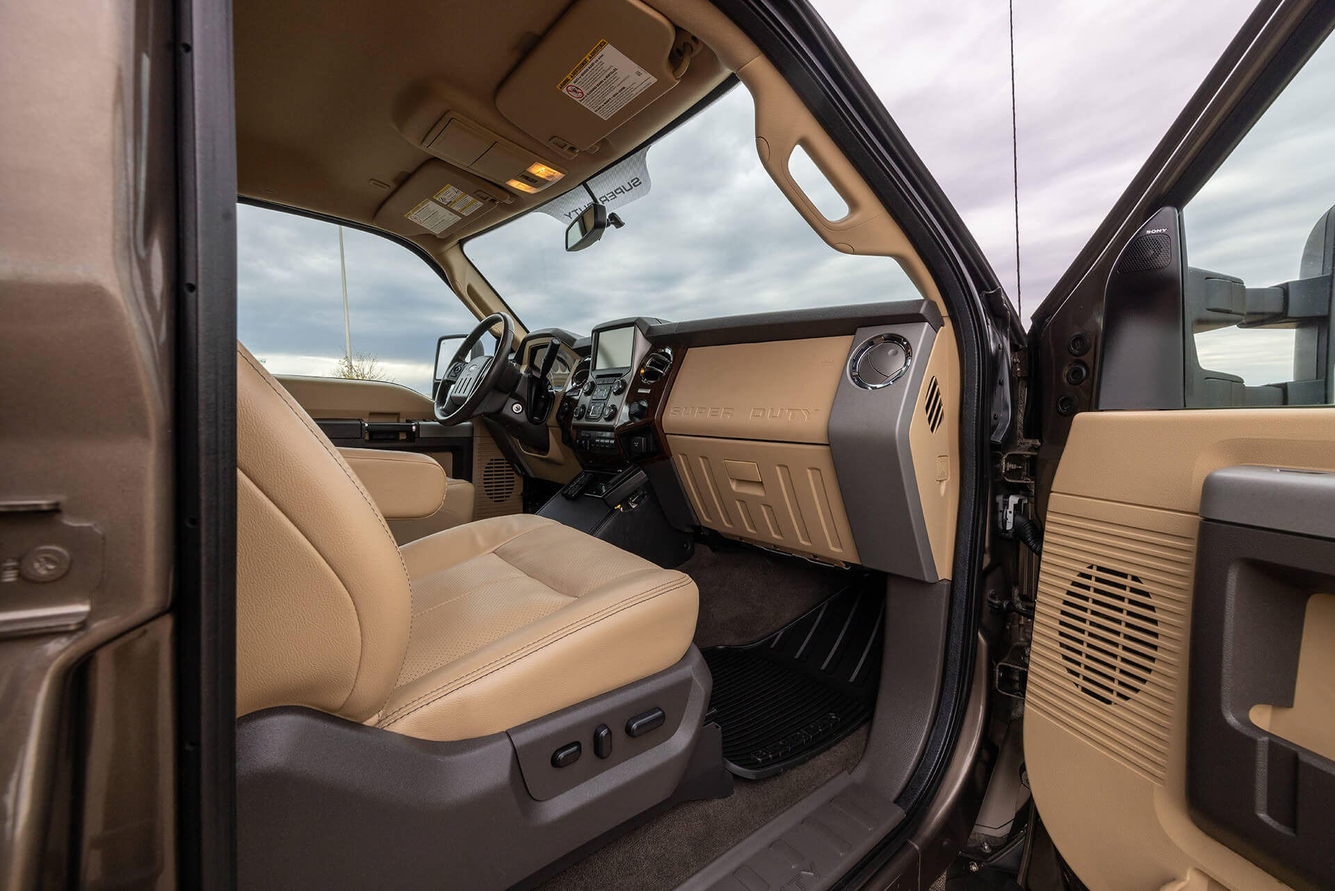 2016-earthroamer-xv-lts-161-for-sale-dacono-co-13