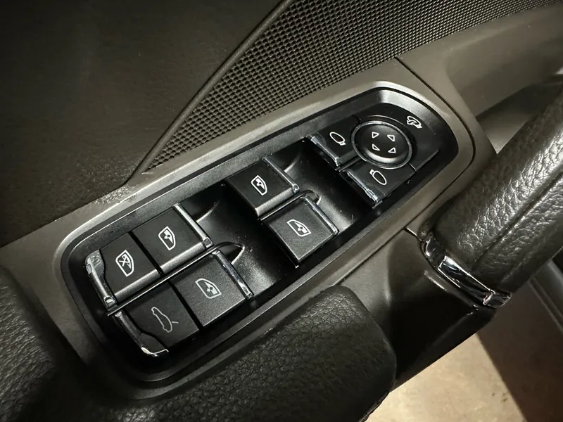 2016-porsche-cayenne-diesel-for-sale-15