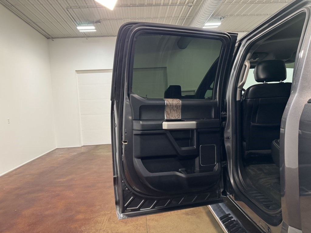 2017-ford-f350-super-duty (39)