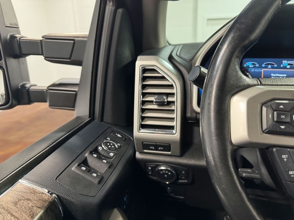 2017-ford-f350-super-duty (41)