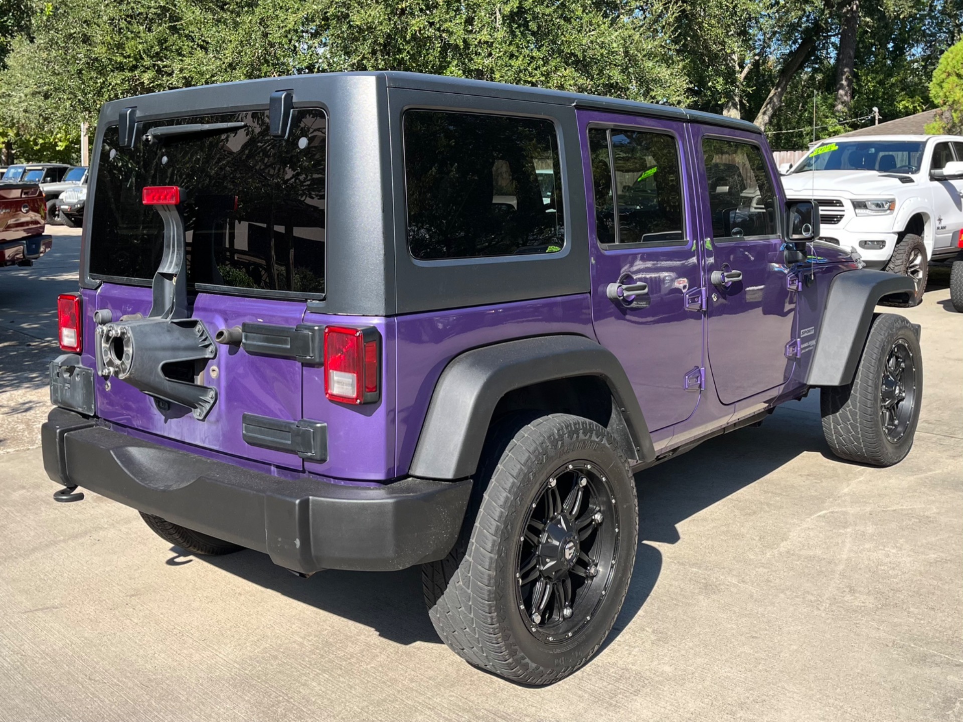 2018-jeep-wrangler-jk-unlimited-sport-for-sale-league-city-tx-9