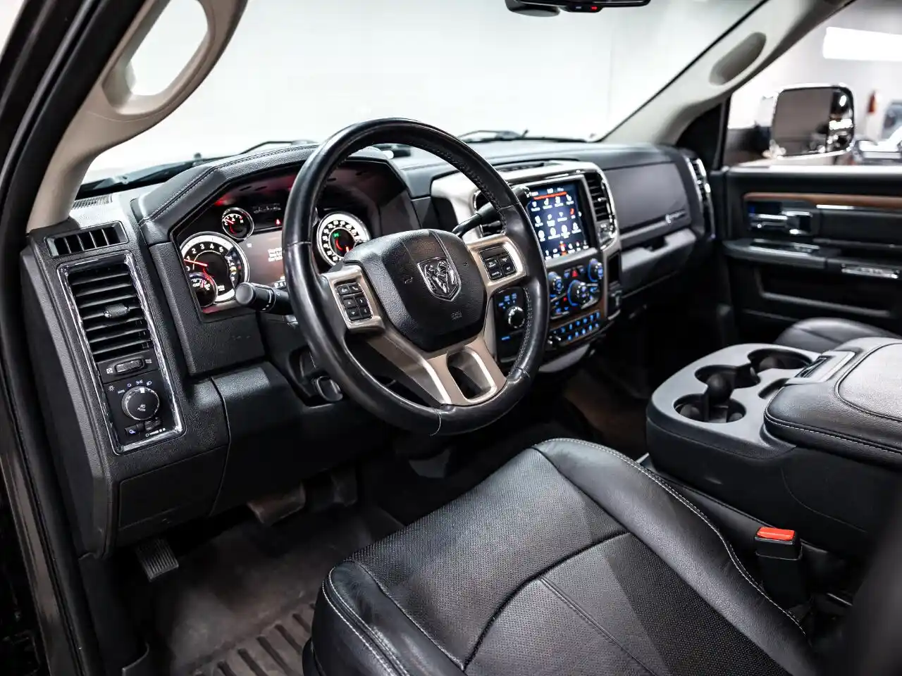 2018-ram-2500-laramie-crew-cab-for-sale-lakewood-co-37