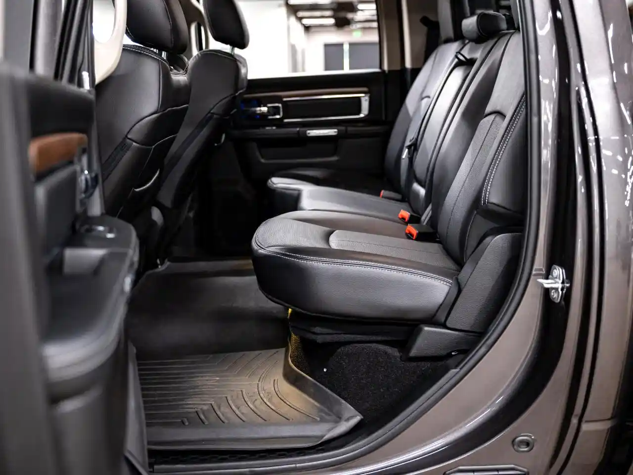 2018-ram-2500-laramie-crew-cab-for-sale-lakewood-co-54