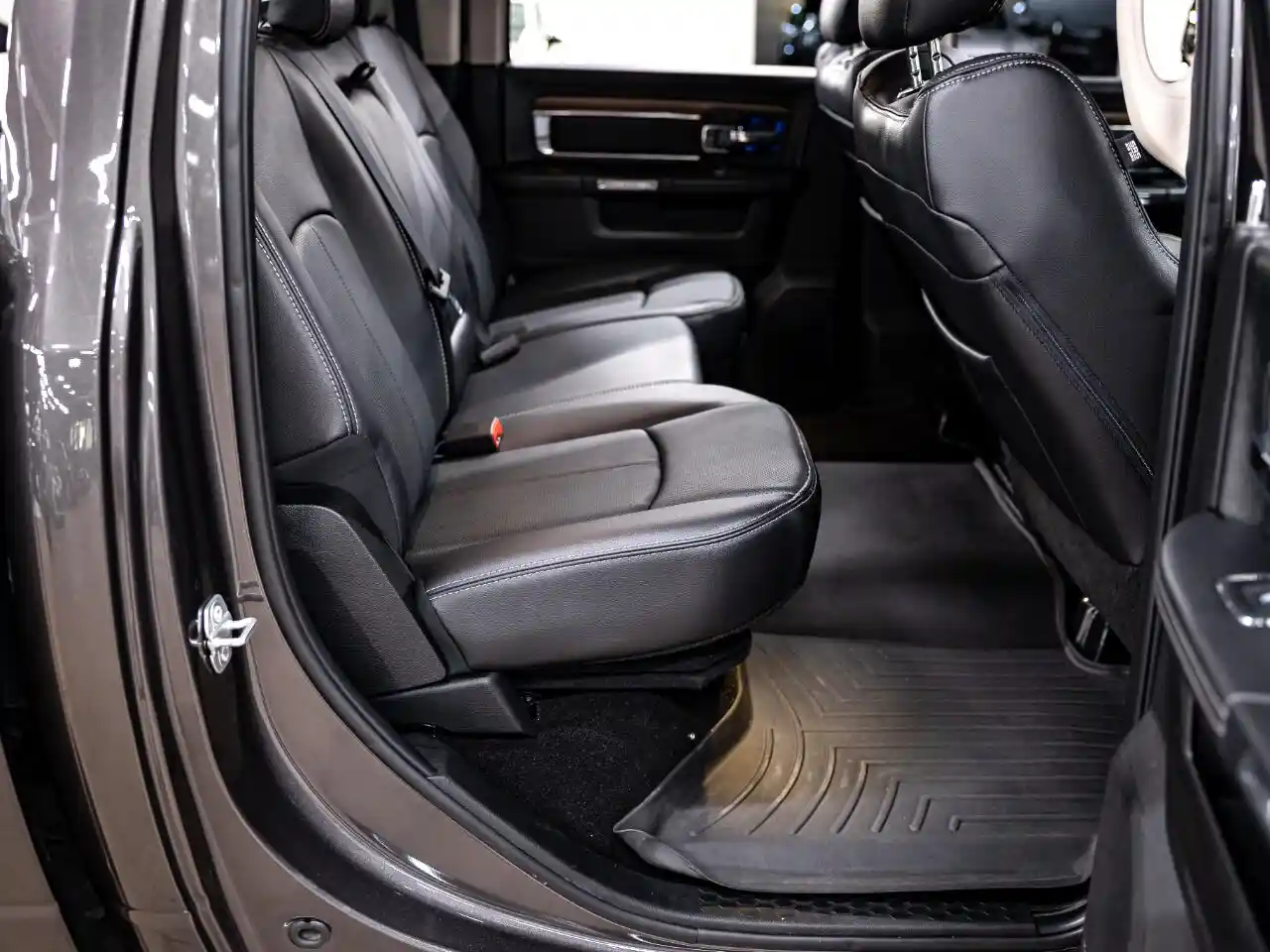 2018-ram-2500-laramie-crew-cab-for-sale-lakewood-co-59