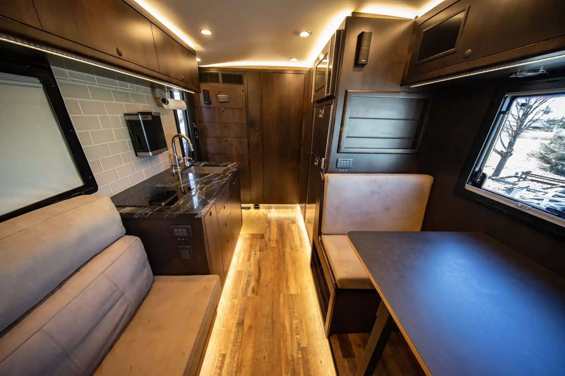 2019-earthroamer-xv-lts-233-for-sale-dacono-co-14