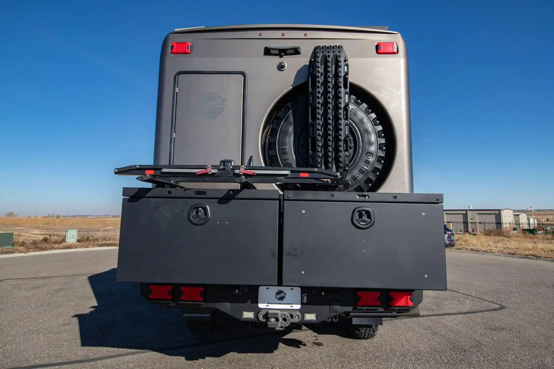 2019-earthroamer-xv-lts-233-for-sale-dacono-co-3