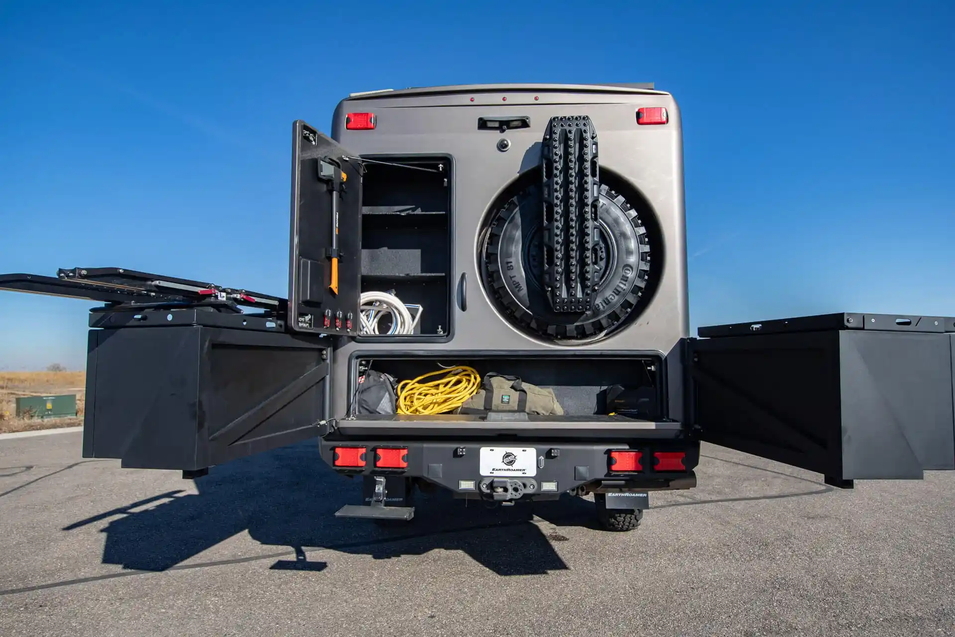 2019-earthroamer-xv-lts-233-for-sale-dacono-co-5