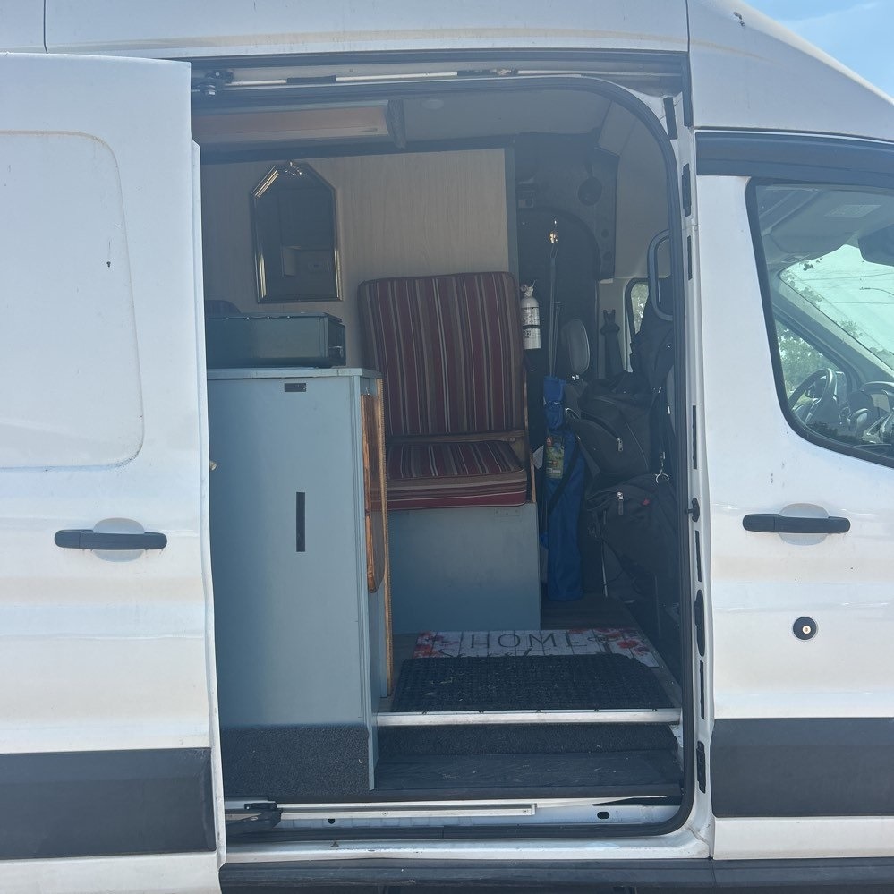 2019-ford-transit-250-camper (13)