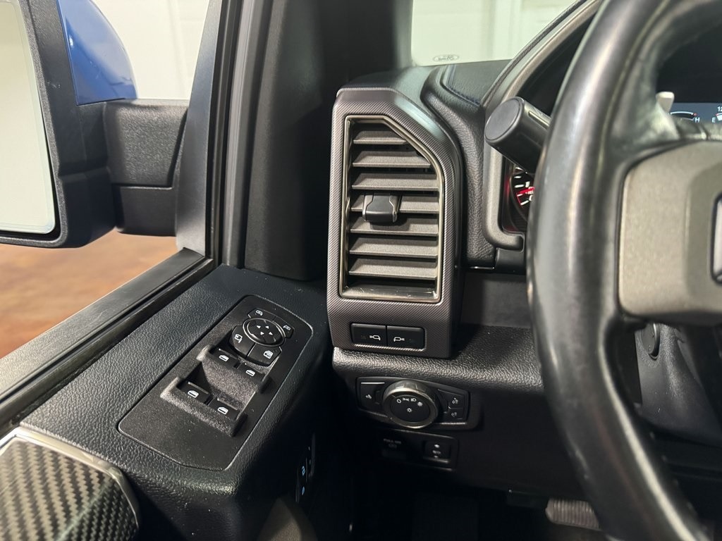 2020-ford-f150-raptor (19)