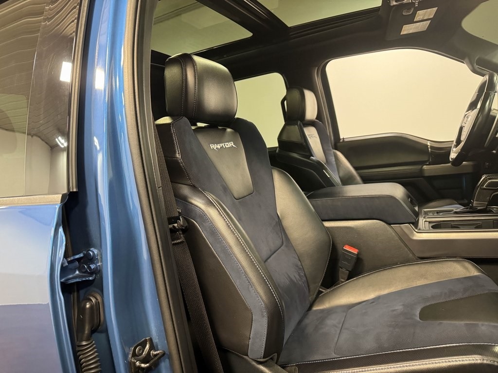 2020-ford-f150-raptor (36)