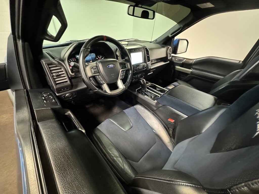2020-ford-f150-raptor (39)