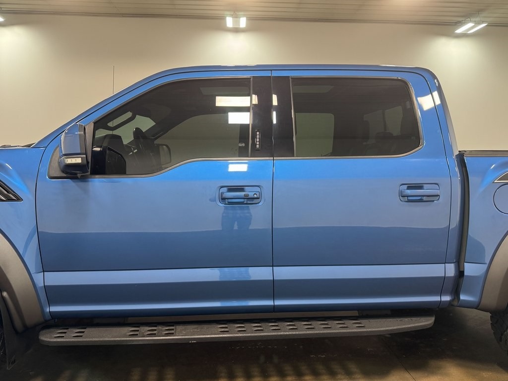 2020-ford-f150-raptor (54)