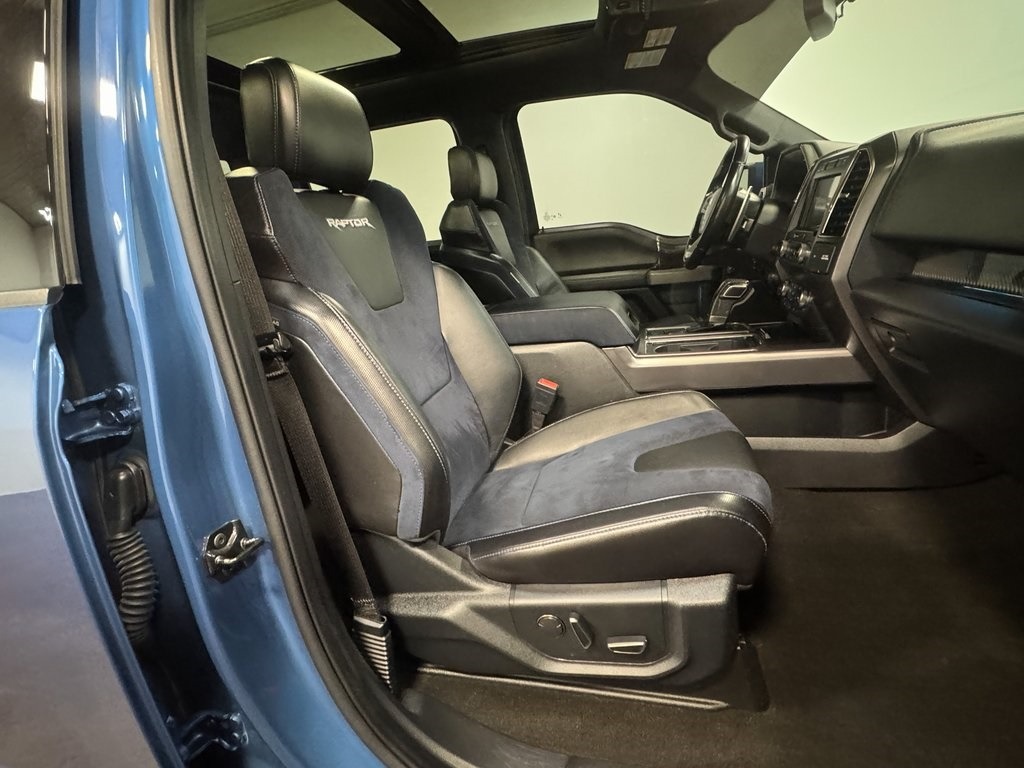 2020-ford-f150-raptor (73)