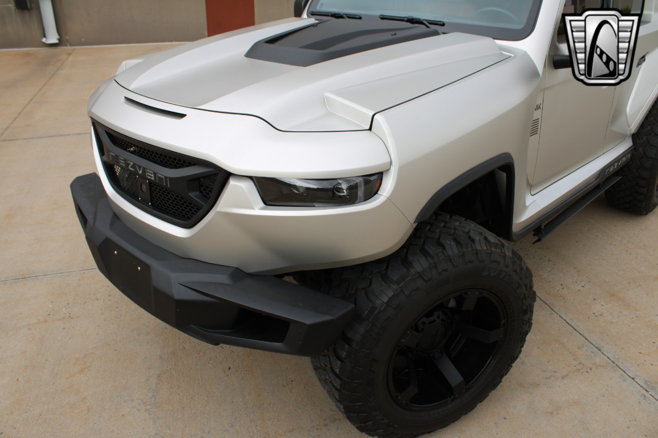2020-rezvani-tank (13)