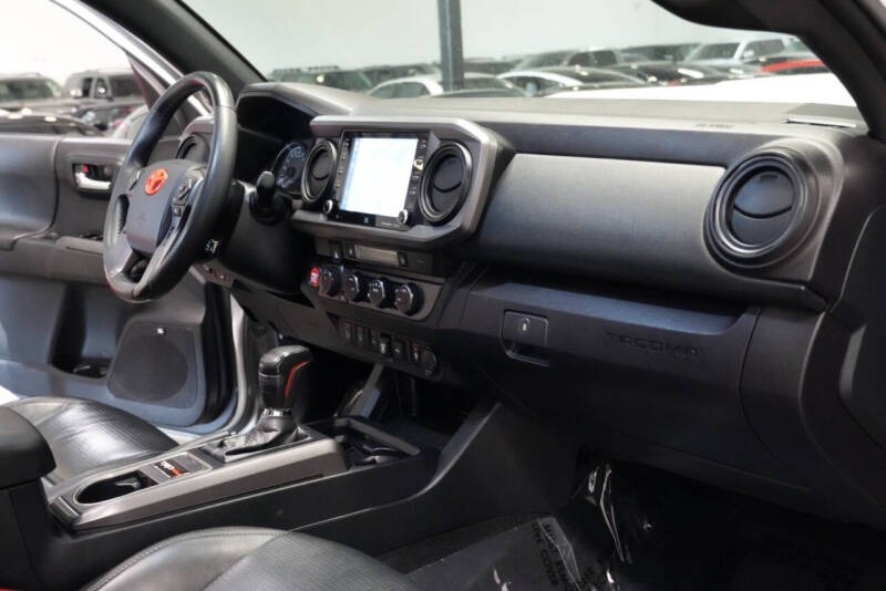 2020-tacoma-modified-for-sale (33)