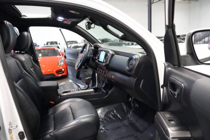 2020-tacoma-modified-for-sale (39)