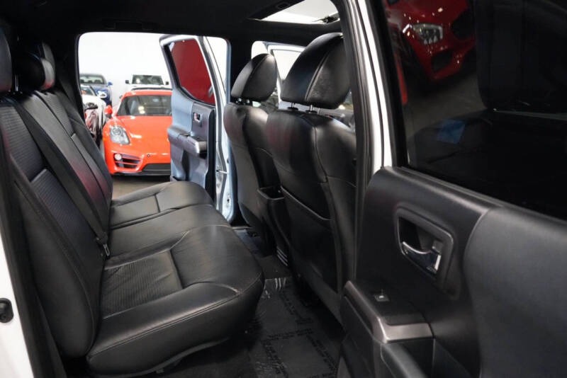 2020-tacoma-modified-for-sale (40)